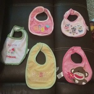 5 bibs super cute brand new